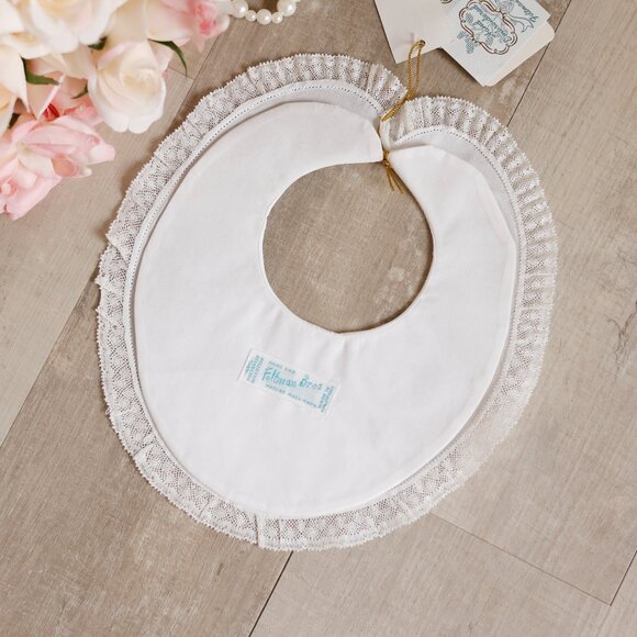 Feltman Brothers White Laurel Leaf Embroidered Bib Baby Special Occasion NWT - Picture 2 of 3